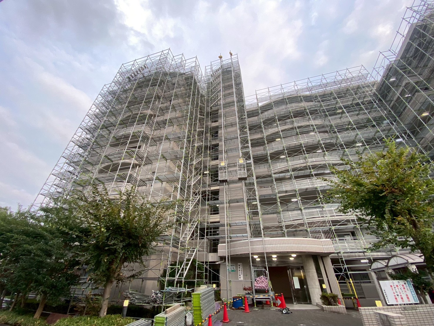 県営宮前駅前団地外部改修工事